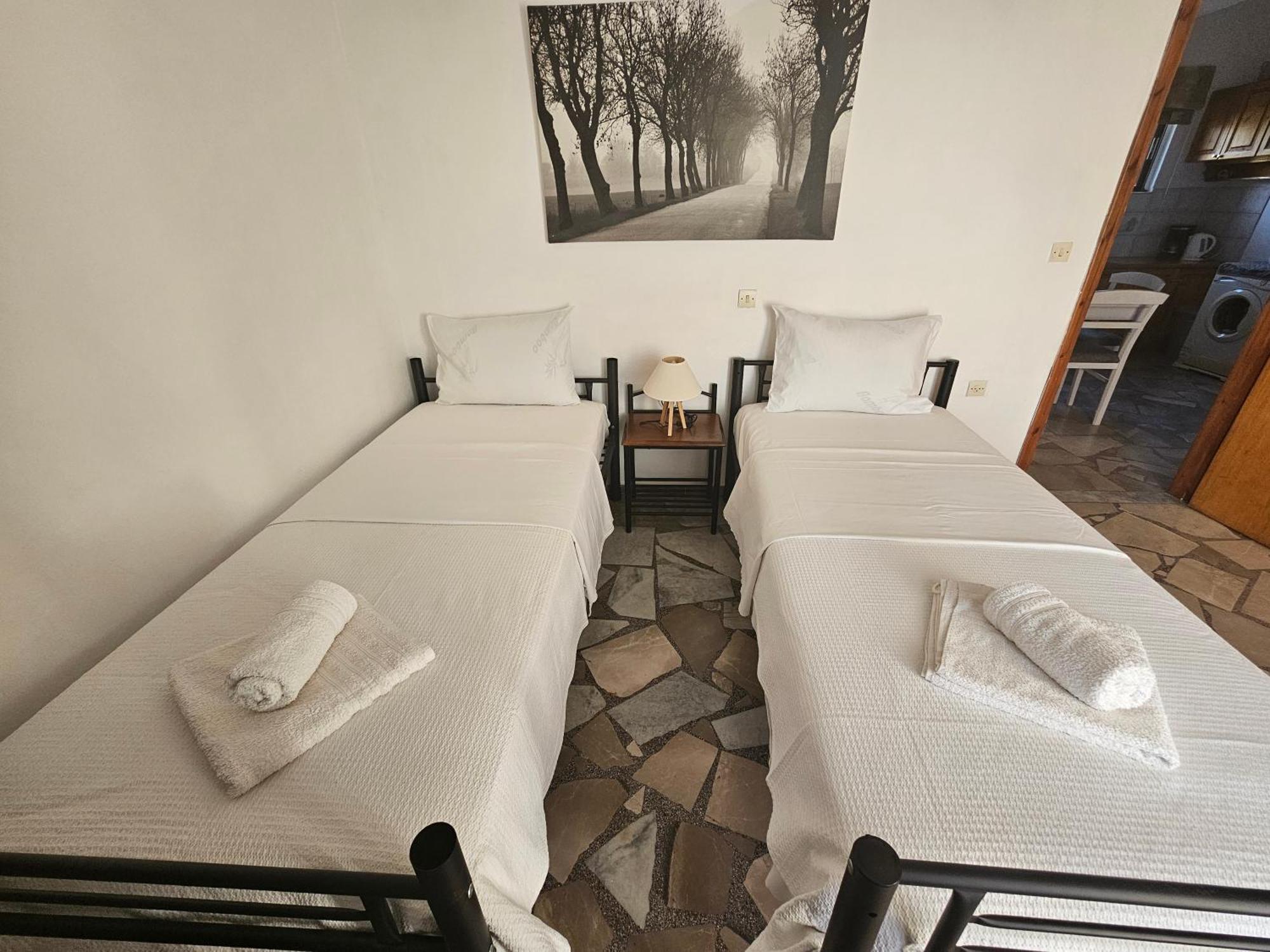 Country Side House Villa โคโรนิ ภายนอก รูปภาพ